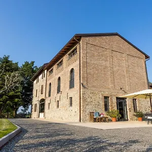I Tre Colli -rubbiano- Séjour à la ferme