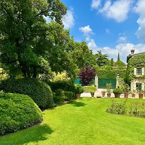 https://relais-la-magioca-adults-only.hotelinveneto.com